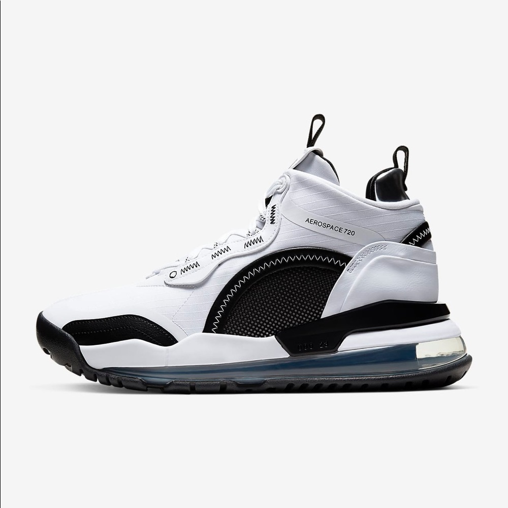 NEW Jordan Aerospace 720 - White/Black - Size 11 Men’s